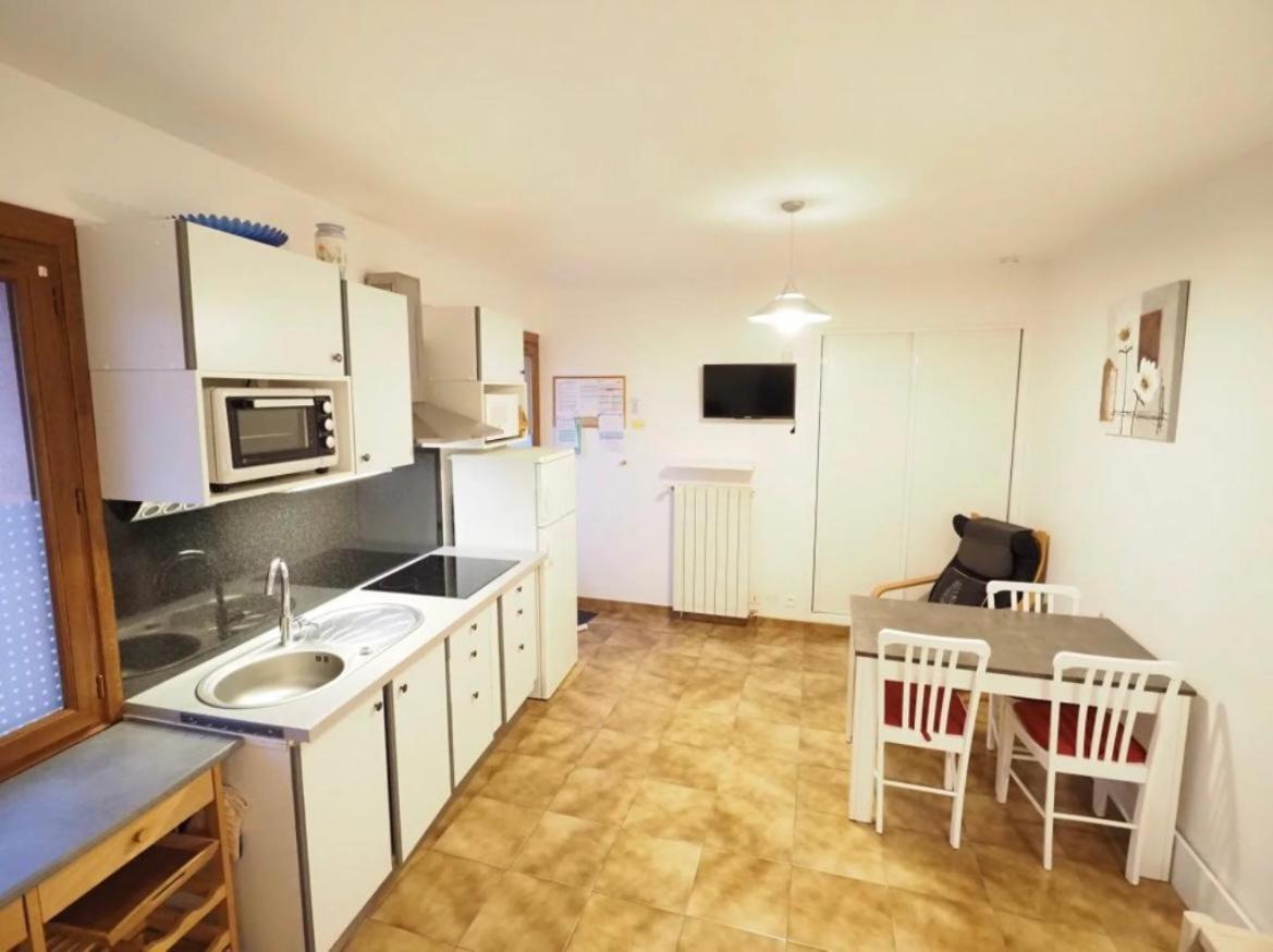 Studio Meuble Avec Terrasse Gréoux-les-Bains Extérieur photo