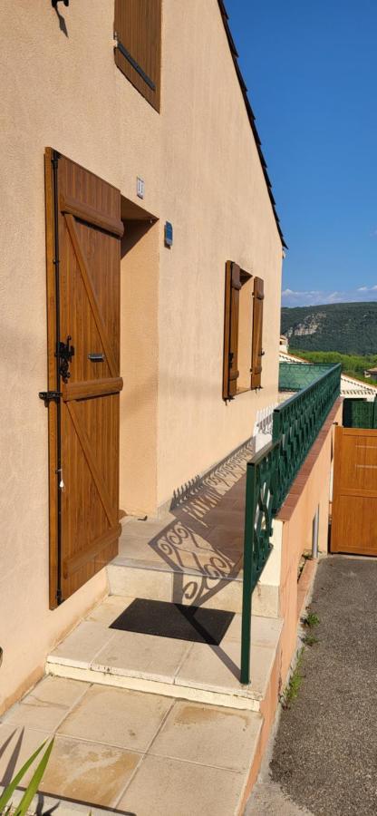 Studio Meuble Avec Terrasse Gréoux-les-Bains Extérieur photo